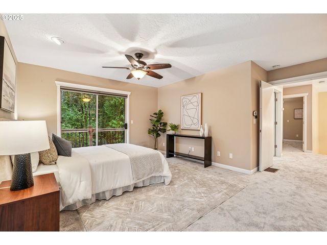 10114 Se CLATSOP St, Portland, OR 97266