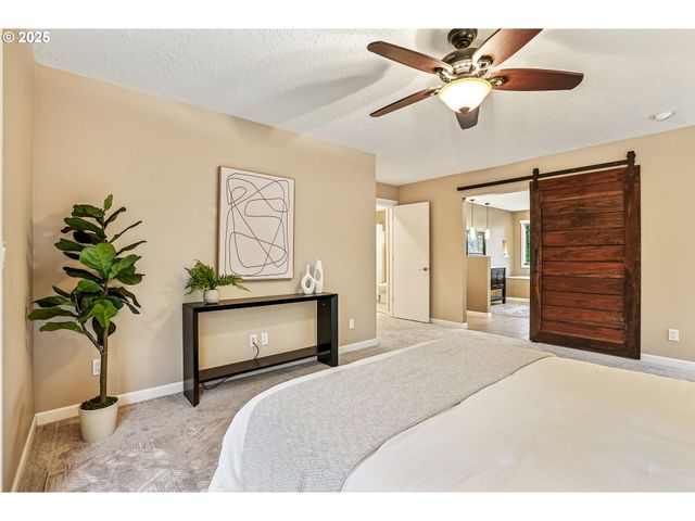 10114 Se CLATSOP St, Portland, OR 97266