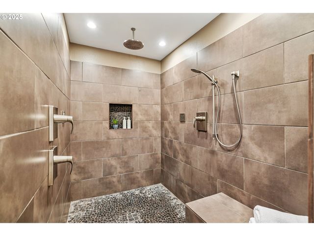 10114 Se CLATSOP St, Portland, OR 97266