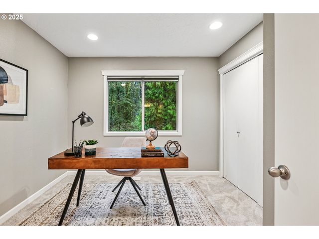 10114 Se CLATSOP St, Portland, OR 97266