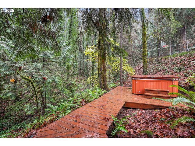 10114 Se CLATSOP St, Portland, OR 97266