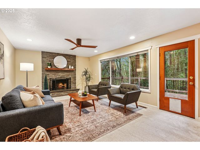 10114 Se CLATSOP St, Portland, OR 97266