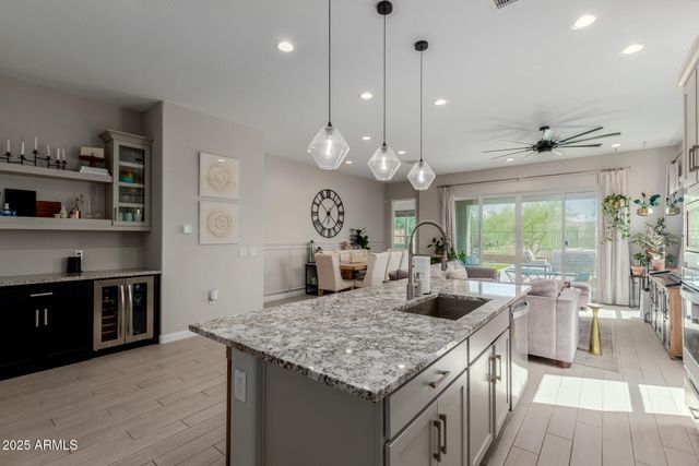 2235 E SAGUARO PARK Lane, Phoenix, AZ 85024