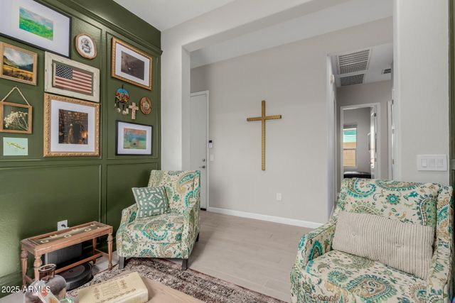 2235 E SAGUARO PARK Lane, Phoenix, AZ 85024