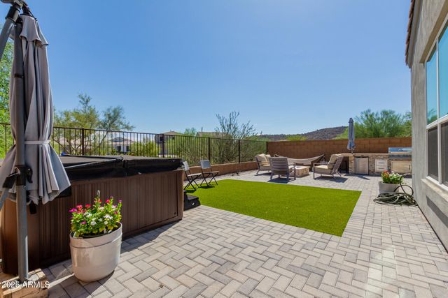 2235 E SAGUARO PARK Lane, Phoenix, AZ 85024