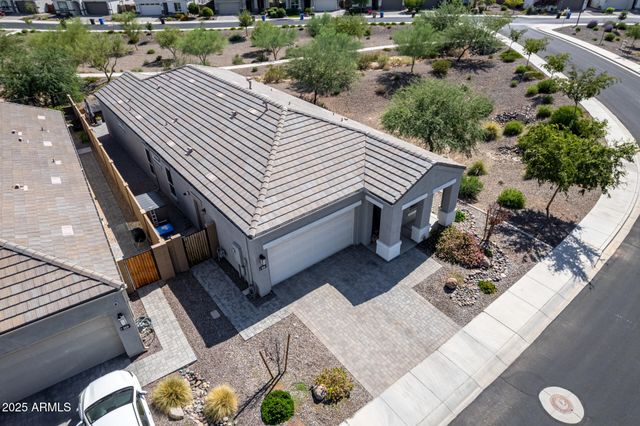 2235 E SAGUARO PARK Lane, Phoenix, AZ 85024