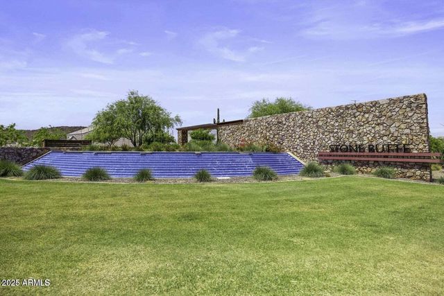 2235 E SAGUARO PARK Lane, Phoenix, AZ 85024