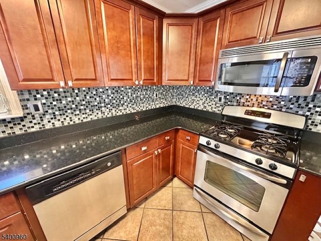 31 W Joffre Ave, Milltown Boro, NJ 08850