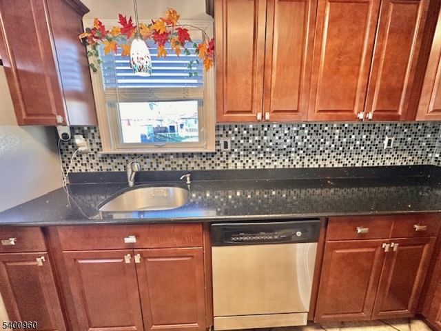 31 W Joffre Ave, Milltown Boro, NJ 08850