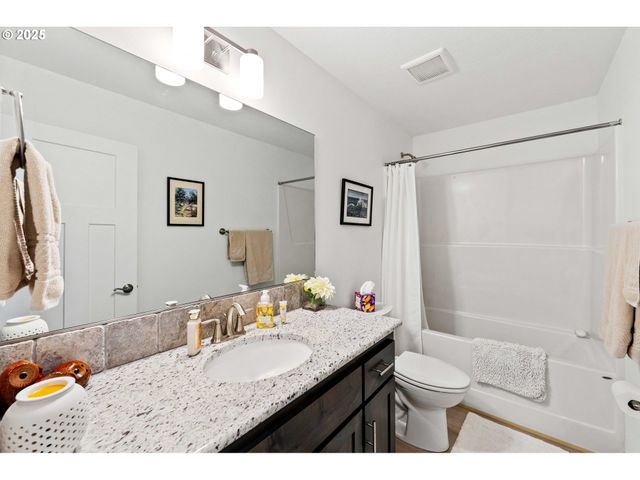 822 SPYGLASS Dr, Bandon, OR 97411