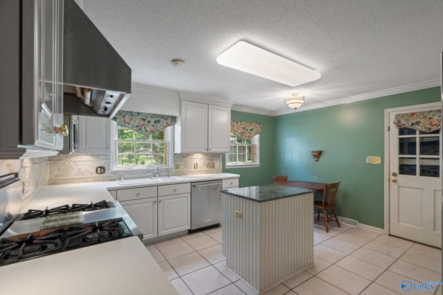 4003 SE Toney Court SE, Huntsville, AL 35802