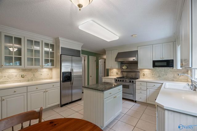 4003 SE Toney Court SE, Huntsville, AL 35802