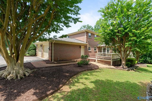4003 SE Toney Court SE, Huntsville, AL 35802