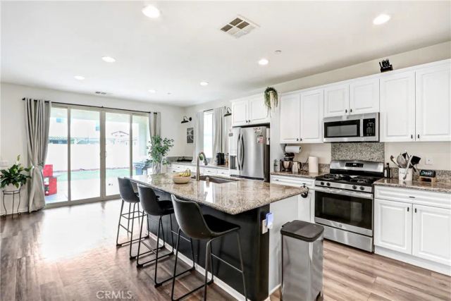 29150 Sunforest, Lake Elsinore, CA 92595