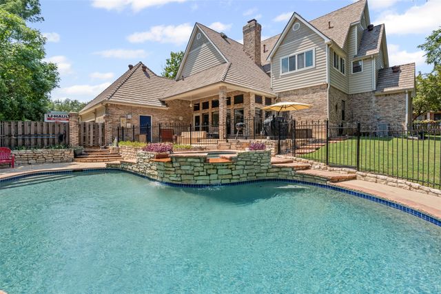 1349 Lakeview Drive, Southlake, TX 76092