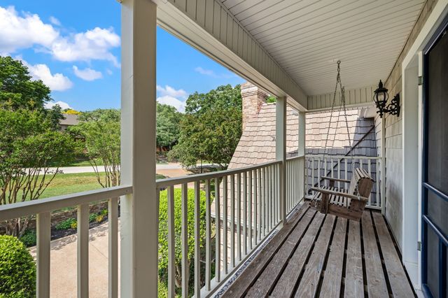 1349 Lakeview Drive, Southlake, TX 76092