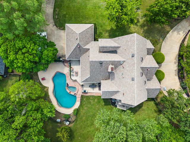 1349 Lakeview Drive, Southlake, TX 76092