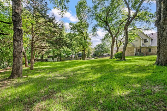 1349 Lakeview Drive, Southlake, TX 76092