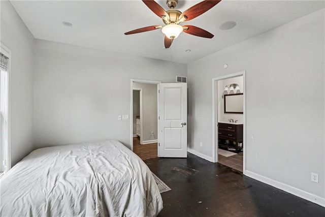 12204 Pebble Beach Drive, Kansas City, KS 66109