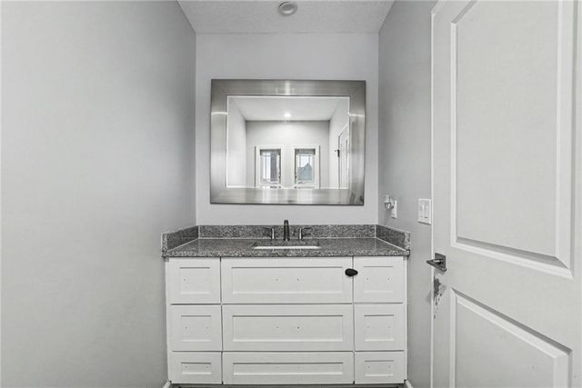 12204 Pebble Beach Drive, Kansas City, KS 66109