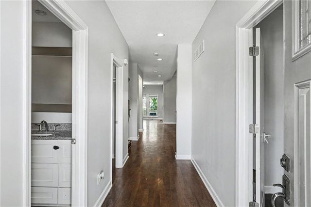 12204 Pebble Beach Drive, Kansas City, KS 66109