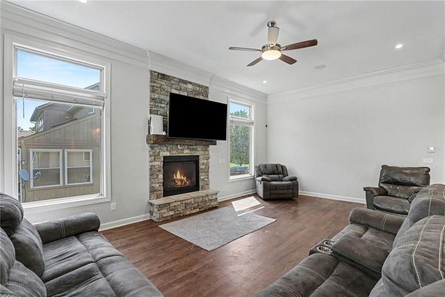 12204 Pebble Beach Drive, Kansas City, KS 66109