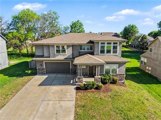 12204 Pebble Beach Drive, Kansas City, KS 66109