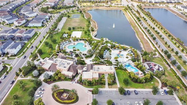 8953 COCONUT BREEZE DRIVE, Kissimmee, FL 34747