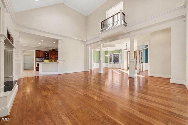 208 Meadow Run Drive, Chapel Hill, NC 27517