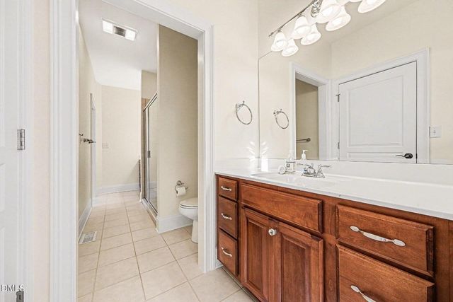 208 Meadow Run Drive, Chapel Hill, NC 27517