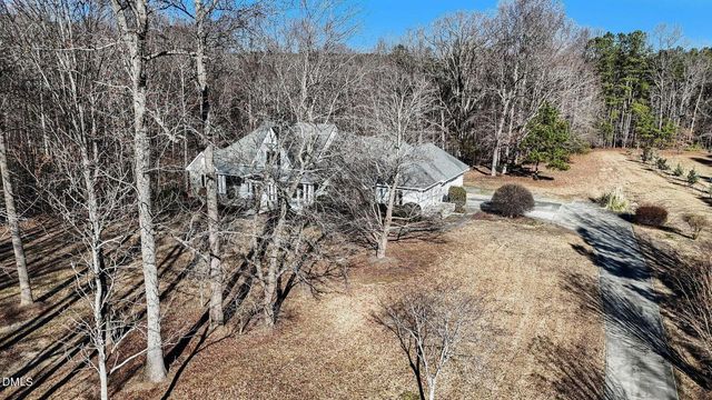 208 Meadow Run Drive, Chapel Hill, NC 27517