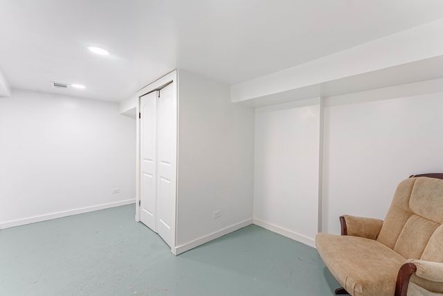 1908 S Sawyer Avenue, Chicago, IL 60623