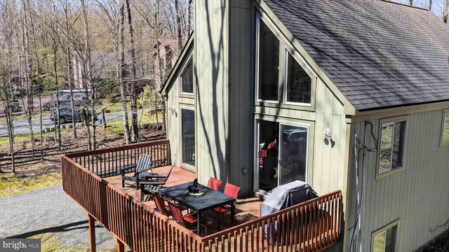 179 SELIG RD, Pocono Lake, PA 18347