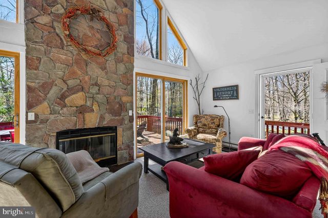 179 SELIG RD, Pocono Lake, PA 18347