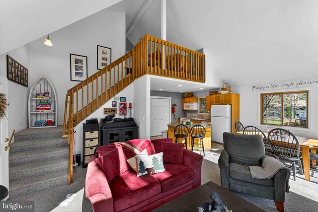 179 SELIG RD, Pocono Lake, PA 18347