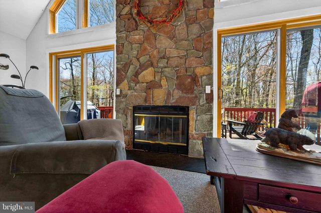 179 SELIG RD, Pocono Lake, PA 18347