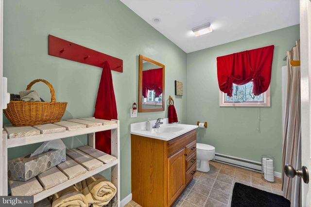 179 SELIG RD, Pocono Lake, PA 18347
