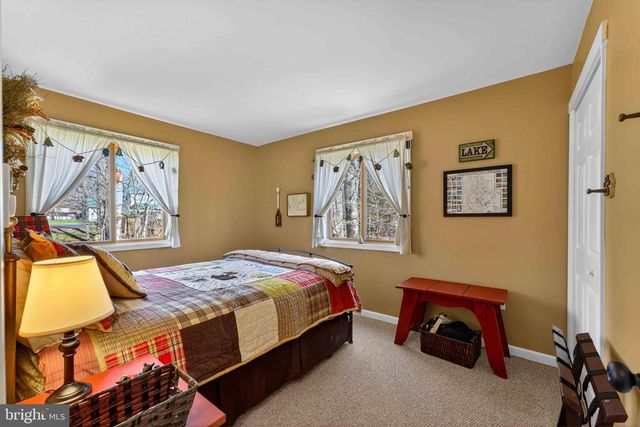179 SELIG RD, Pocono Lake, PA 18347