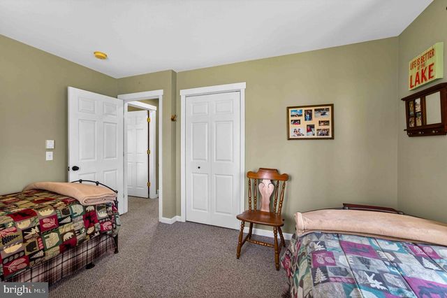 179 SELIG RD, Pocono Lake, PA 18347
