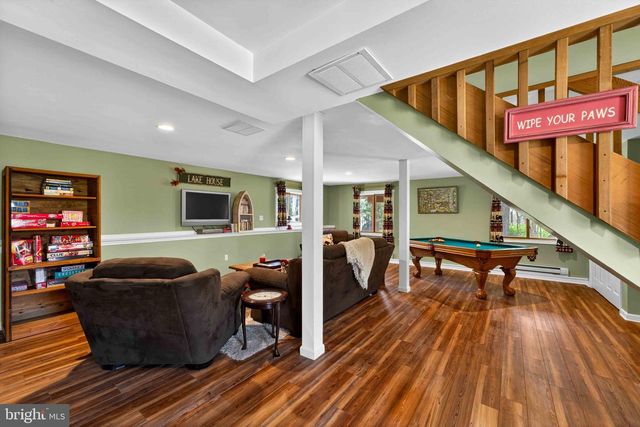 179 SELIG RD, Pocono Lake, PA 18347