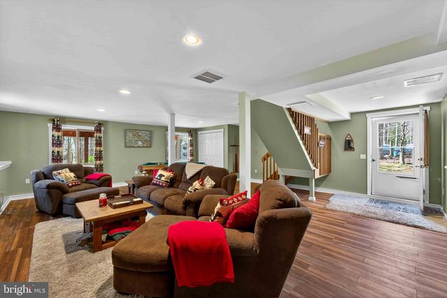179 SELIG RD, Pocono Lake, PA 18347