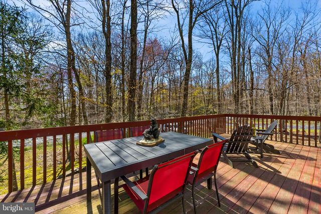 179 SELIG RD, Pocono Lake, PA 18347