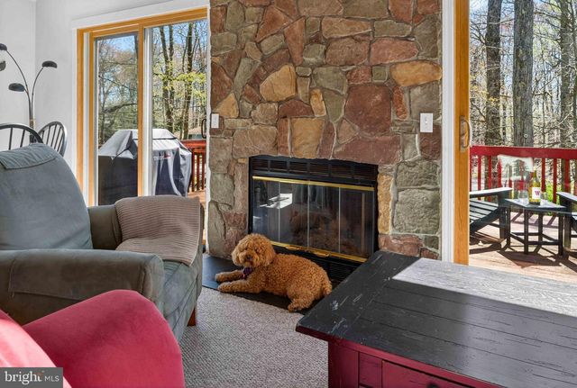 179 SELIG RD, Pocono Lake, PA 18347