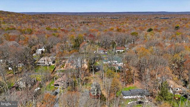 179 SELIG RD, Pocono Lake, PA 18347
