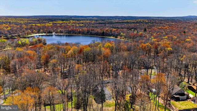 179 SELIG RD, Pocono Lake, PA 18347