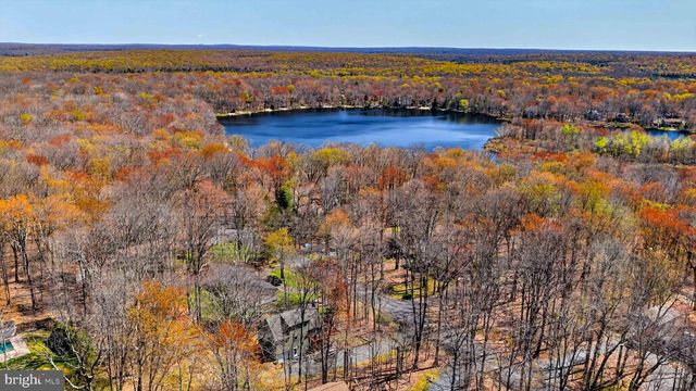179 SELIG RD, Pocono Lake, PA 18347
