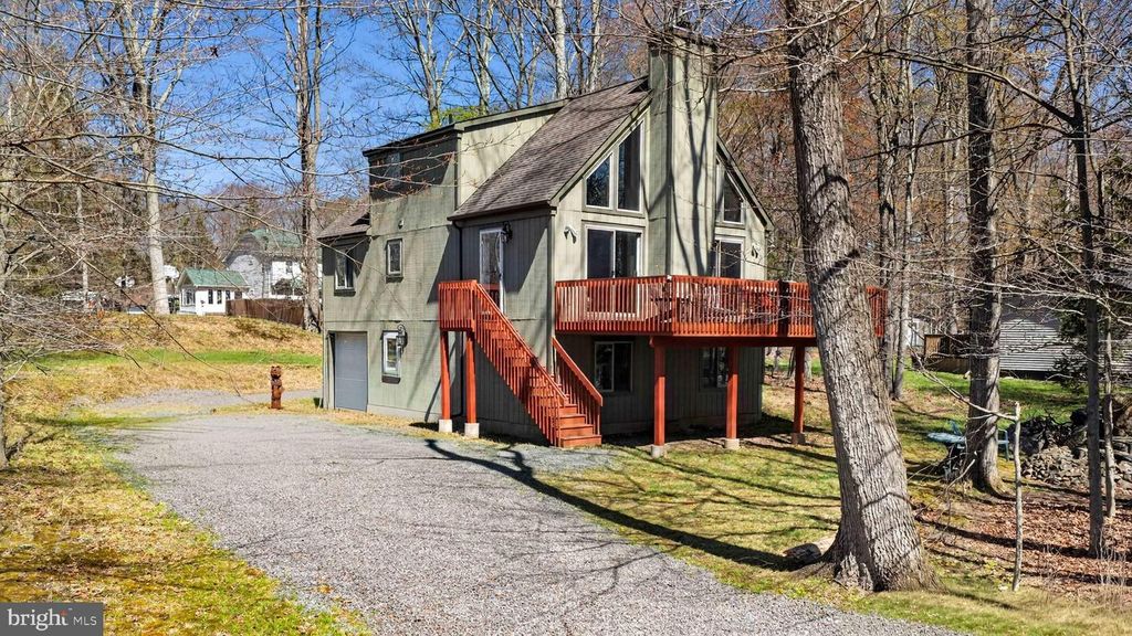 179 SELIG RD, Pocono Lake, PA 18347