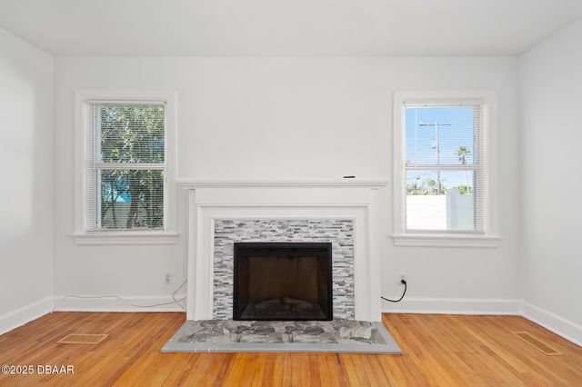 448 Nautilus Avenue, Daytona Beach, FL 32118