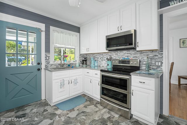 448 Nautilus Avenue, Daytona Beach, FL 32118