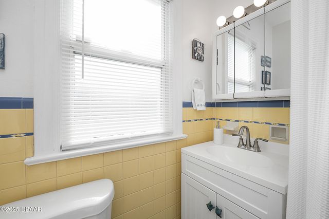 448 Nautilus Avenue, Daytona Beach, FL 32118